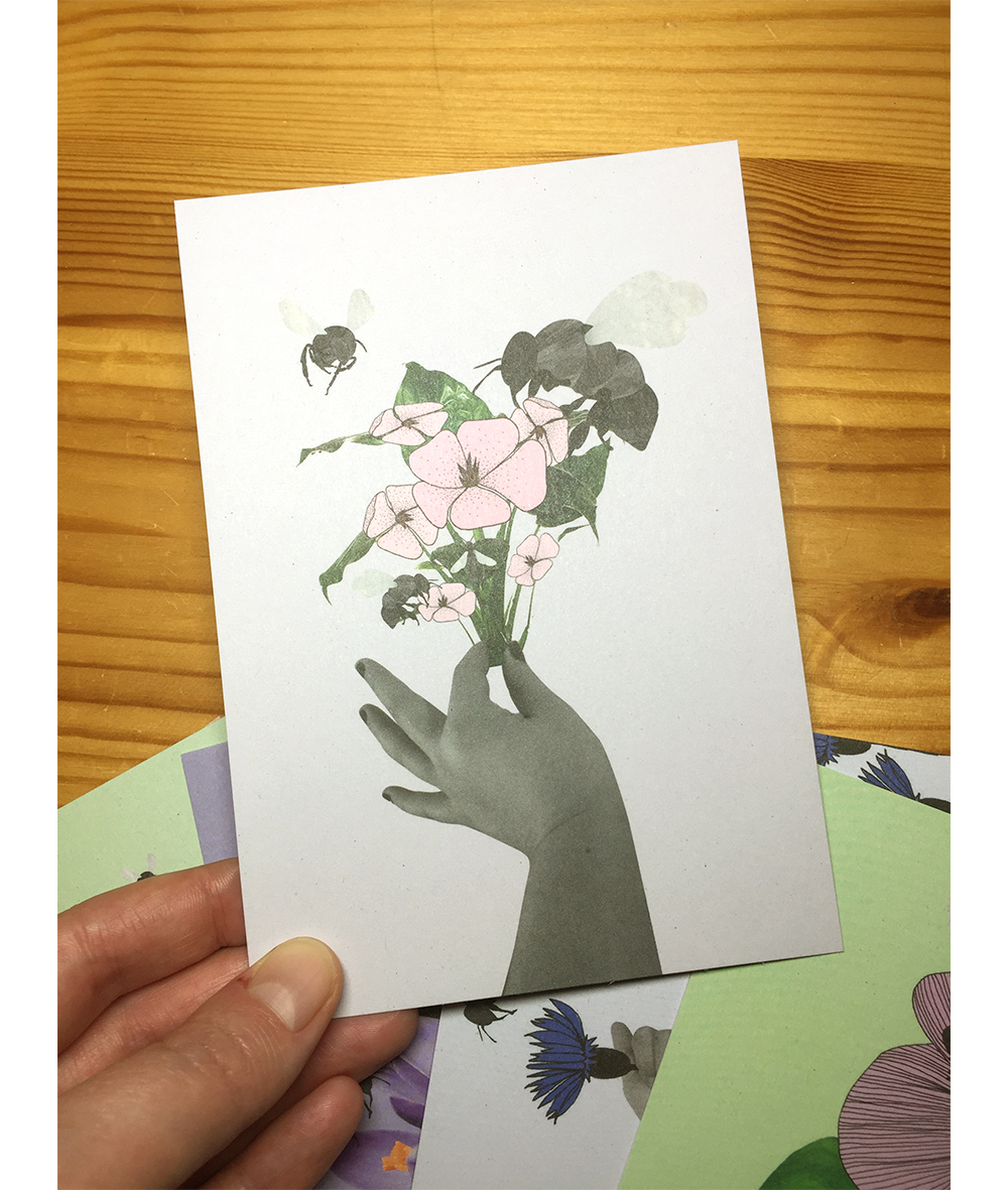 Postkarte Bienenblues Blau Hochformat Piepmatz Verlag